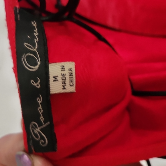 Rose & Olivia gorgeous tank top - Picture 3 of 4